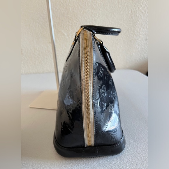 Louis Vuitton Alma patent leather bag - Picture 8 of 10